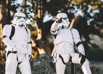 Oil spill off India's southern coast leaves fisherman stranded, marine life impacted